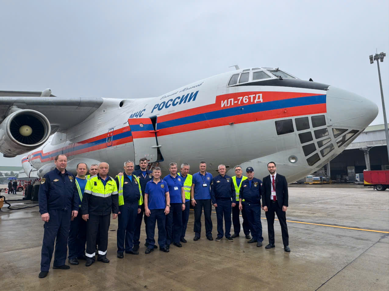 Chuyên cơ Nga hạ cánh tại Nội Bài, chở 30 tấn hàng giúp Việt Nam